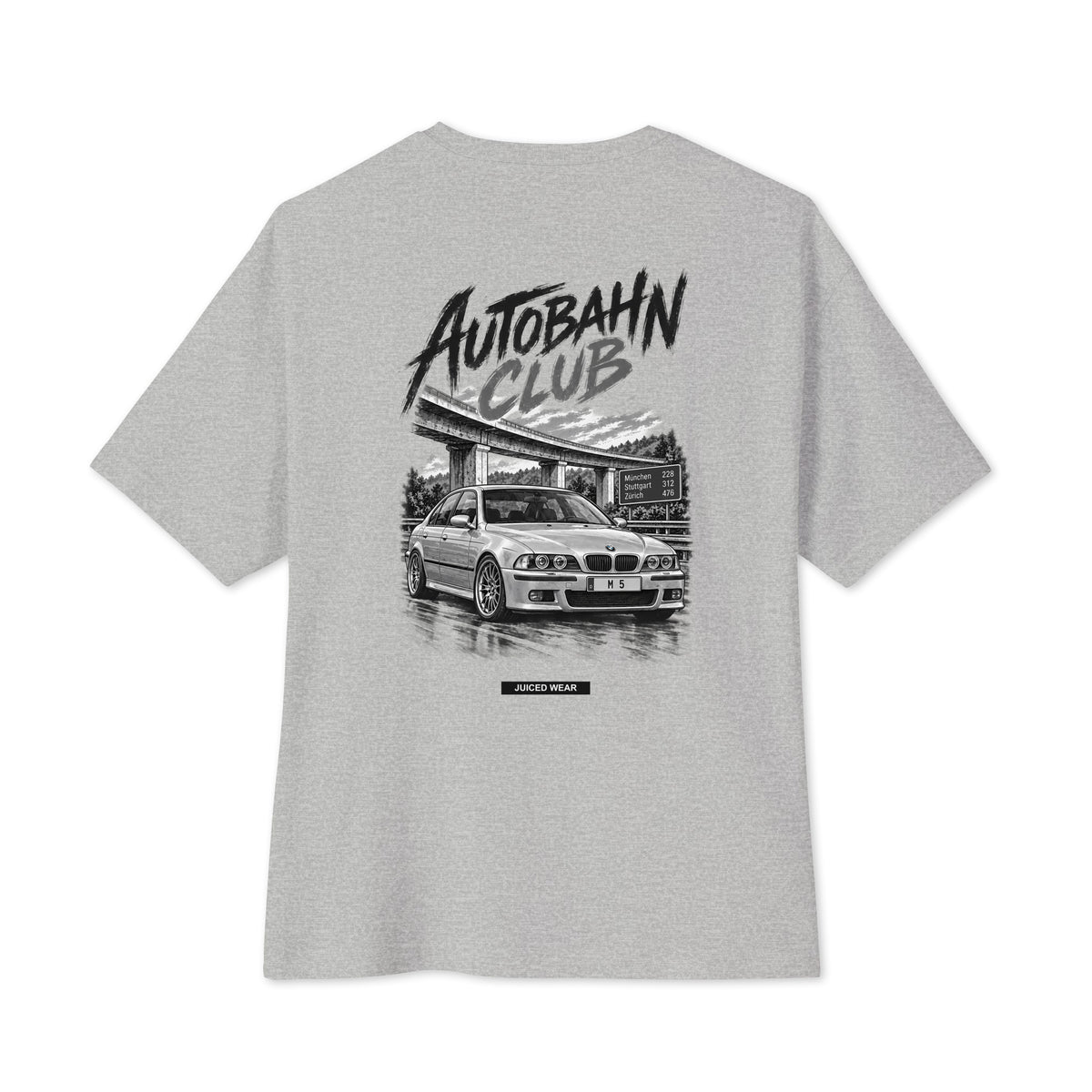 AUTOBAHN CLUB Oversized T-Shirt in Hellgrau – Rückenansicht mit silbernem E39-inspiriertem Auto-Print und JUICED WEAR Label